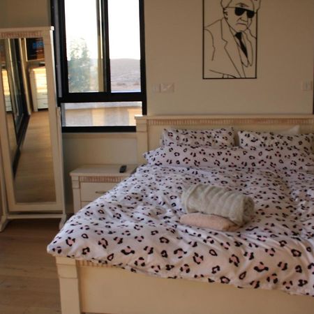 Villa נס הבריאה Midreshet Ben Gurion Exterior foto